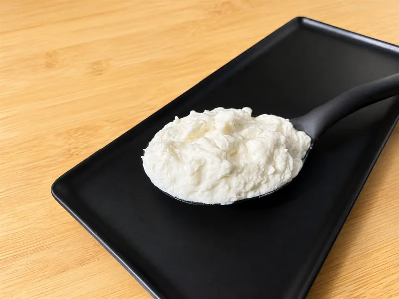 Cremaccazzola, crema di latte della fattoria